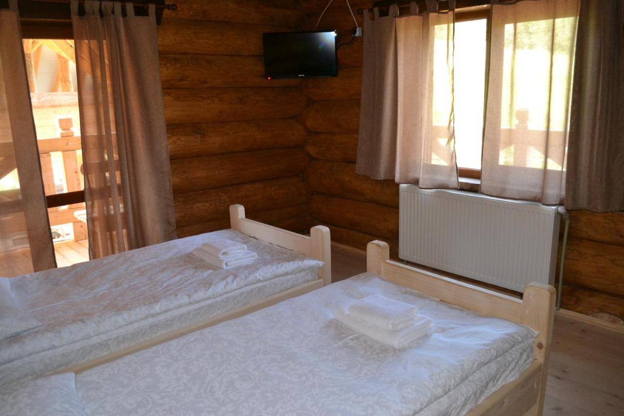 Hôtel Roksolana à Izki Extérieur photo
